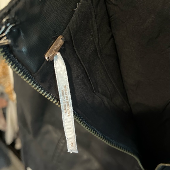 We the free | Modern Femme Faux Leather Mini Skirt in Black | size 2 - Picture 6 of 6